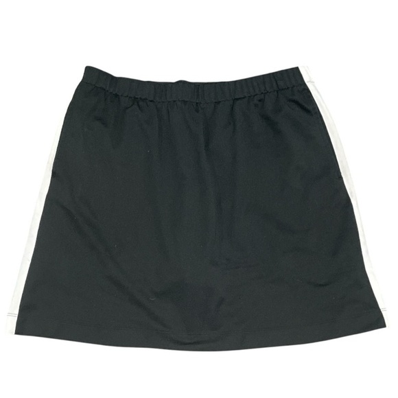 NIKE Black SKORT with White Trim and Four Pockets Size Medium - Picture 1 of 6
